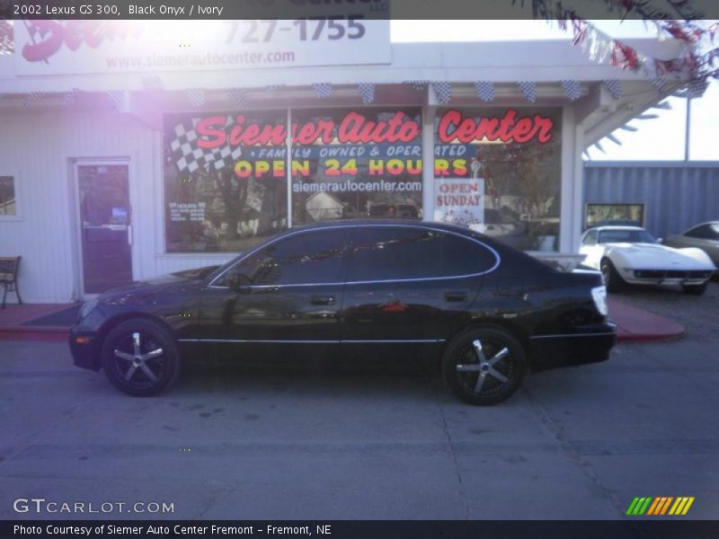 Black Onyx / Ivory 2002 Lexus GS 300