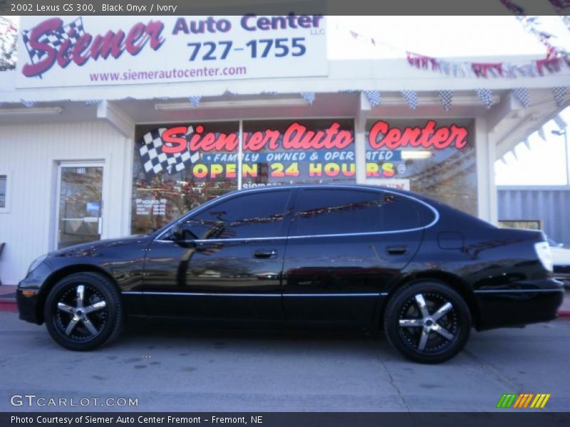 Black Onyx / Ivory 2002 Lexus GS 300