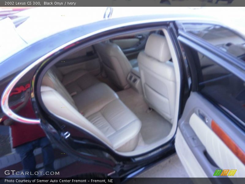 Black Onyx / Ivory 2002 Lexus GS 300