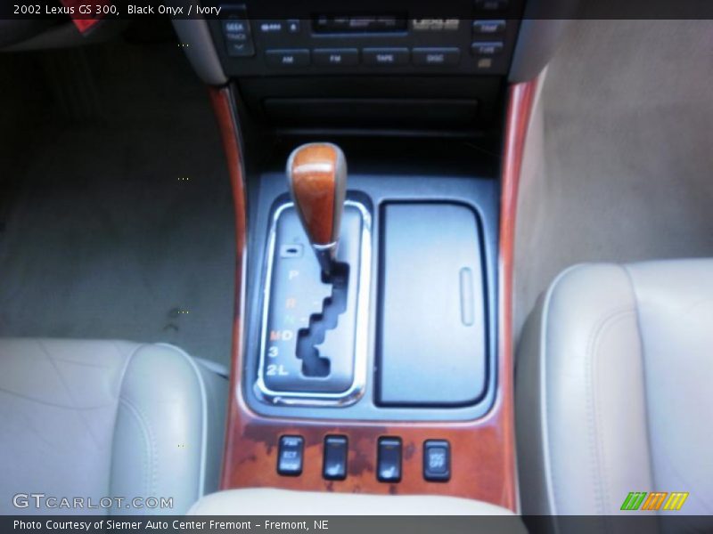 Black Onyx / Ivory 2002 Lexus GS 300