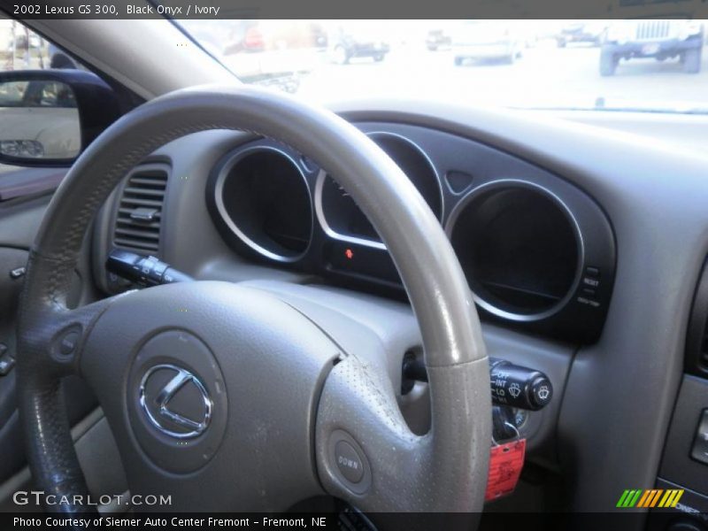 Black Onyx / Ivory 2002 Lexus GS 300