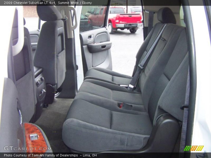 Summit White / Ebony 2009 Chevrolet Suburban LT 4x4