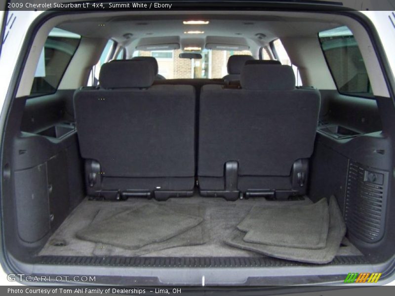 Summit White / Ebony 2009 Chevrolet Suburban LT 4x4