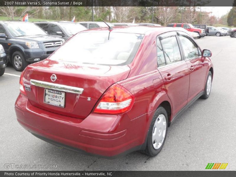 Sonoma Sunset / Beige 2007 Nissan Versa S
