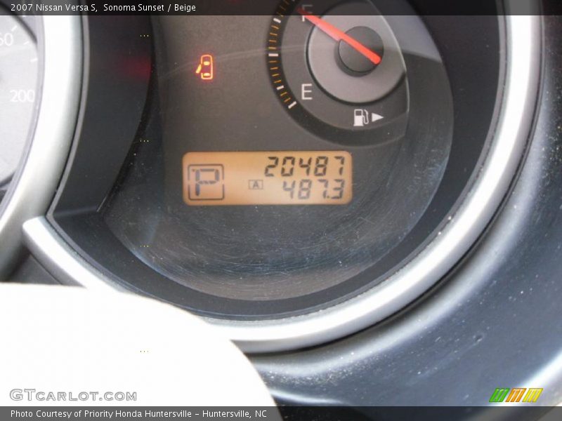 Sonoma Sunset / Beige 2007 Nissan Versa S