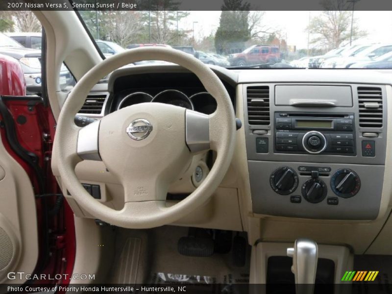 Sonoma Sunset / Beige 2007 Nissan Versa S