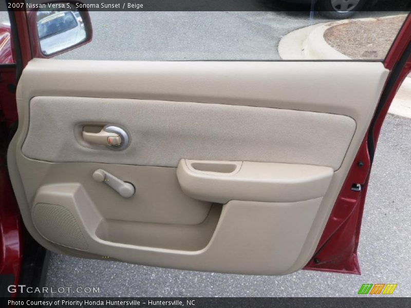 Sonoma Sunset / Beige 2007 Nissan Versa S