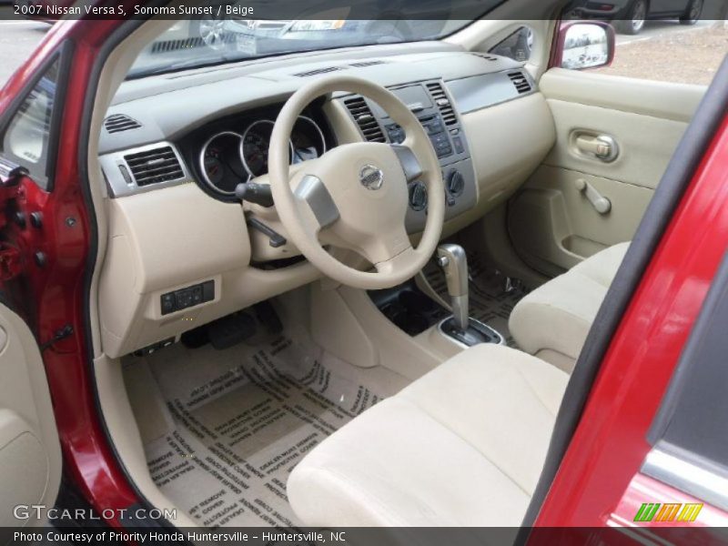 Sonoma Sunset / Beige 2007 Nissan Versa S