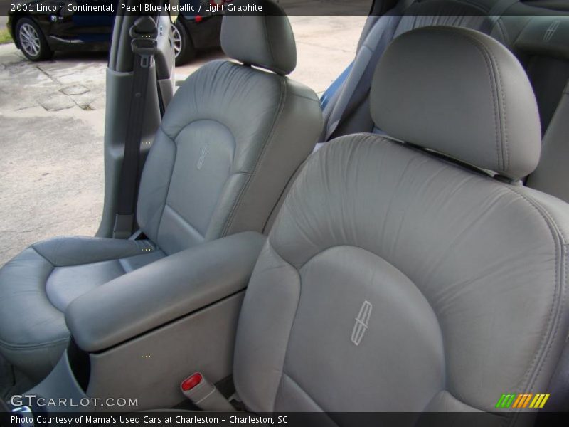 Pearl Blue Metallic / Light Graphite 2001 Lincoln Continental