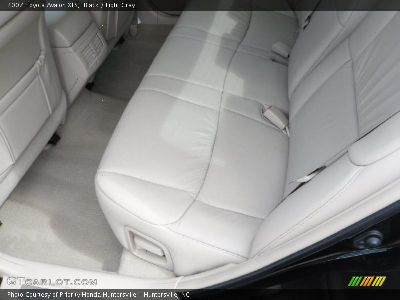 Black / Light Gray 2007 Toyota Avalon XLS