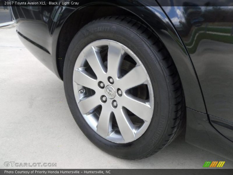 Black / Light Gray 2007 Toyota Avalon XLS