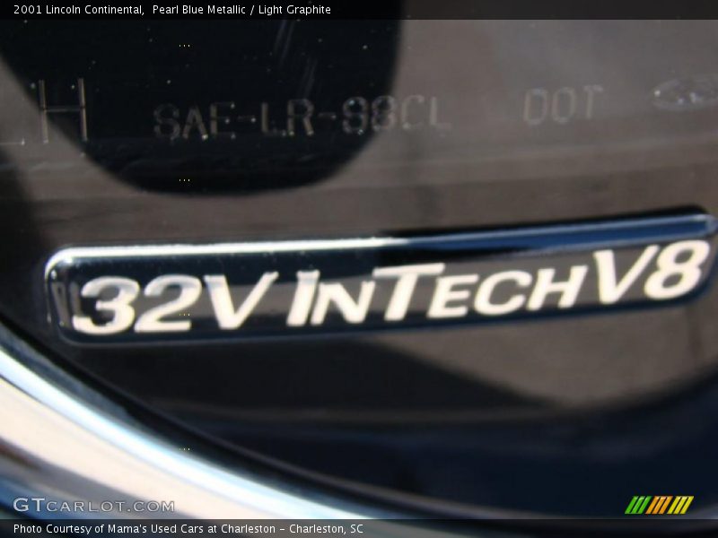 Pearl Blue Metallic / Light Graphite 2001 Lincoln Continental