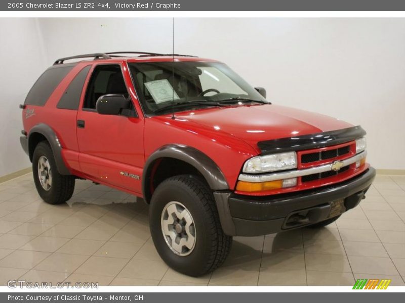 Victory Red / Graphite 2005 Chevrolet Blazer LS ZR2 4x4