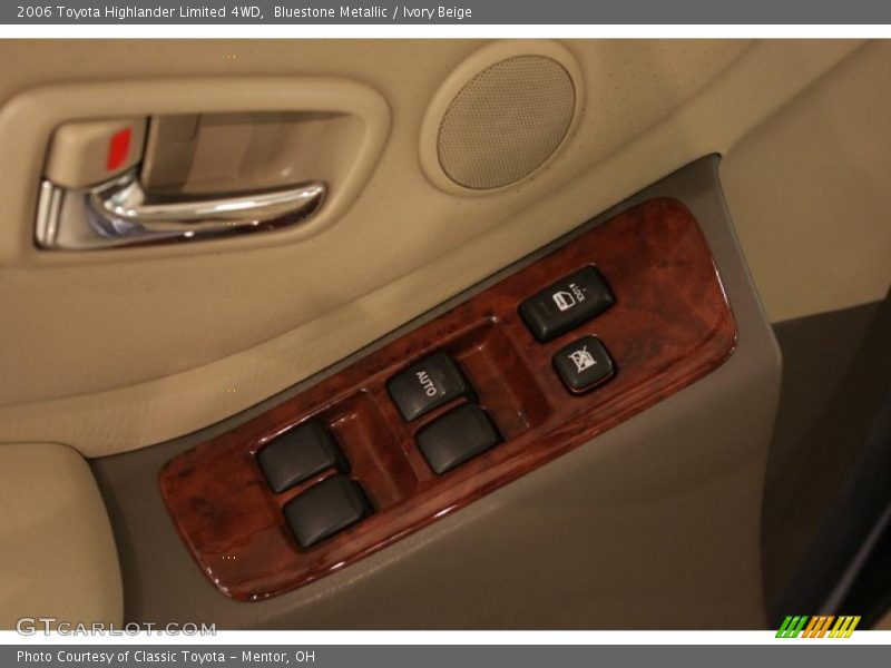 Bluestone Metallic / Ivory Beige 2006 Toyota Highlander Limited 4WD