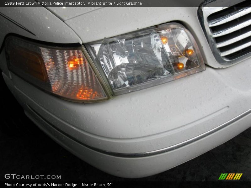Vibrant White / Light Graphite 1999 Ford Crown Victoria Police Interceptor