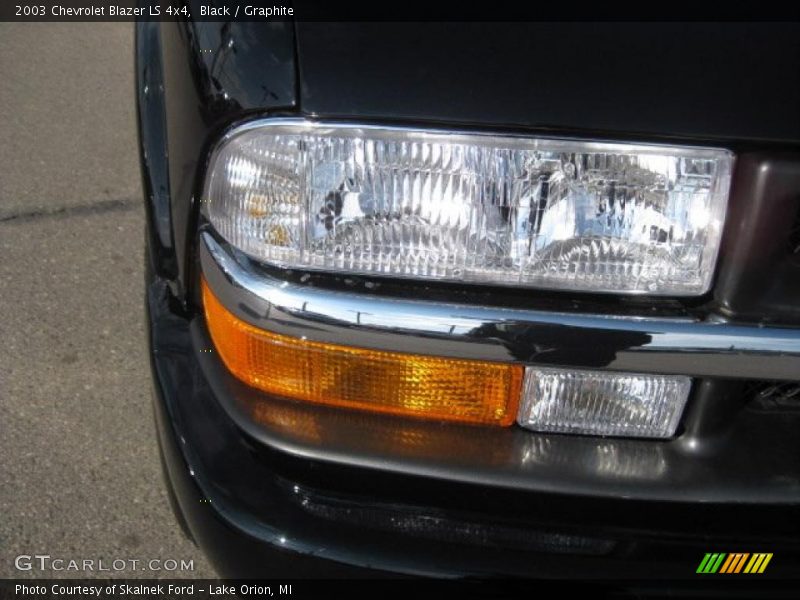 Black / Graphite 2003 Chevrolet Blazer LS 4x4