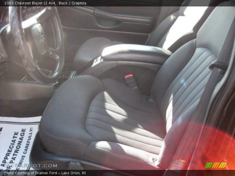 Black / Graphite 2003 Chevrolet Blazer LS 4x4