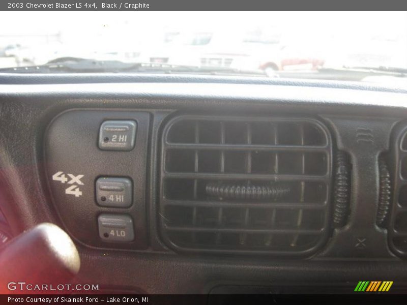 Black / Graphite 2003 Chevrolet Blazer LS 4x4