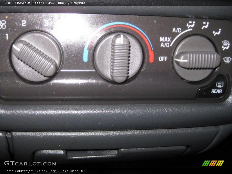 Black / Graphite 2003 Chevrolet Blazer LS 4x4