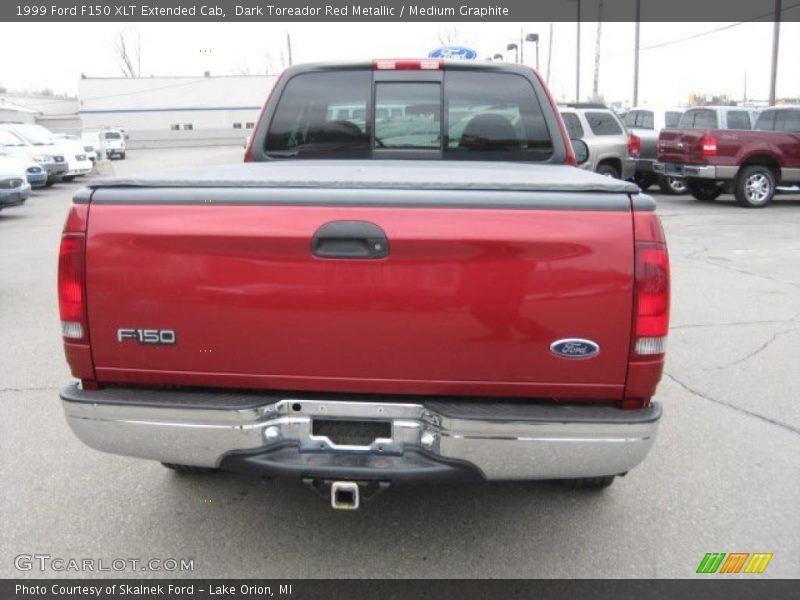Dark Toreador Red Metallic / Medium Graphite 1999 Ford F150 XLT Extended Cab