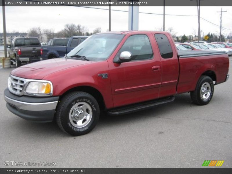 Dark Toreador Red Metallic / Medium Graphite 1999 Ford F150 XLT Extended Cab