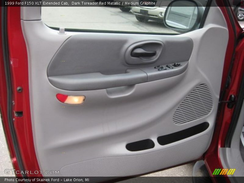 Dark Toreador Red Metallic / Medium Graphite 1999 Ford F150 XLT Extended Cab