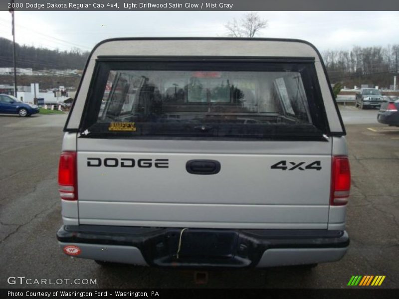 Light Driftwood Satin Glow / Mist Gray 2000 Dodge Dakota Regular Cab 4x4
