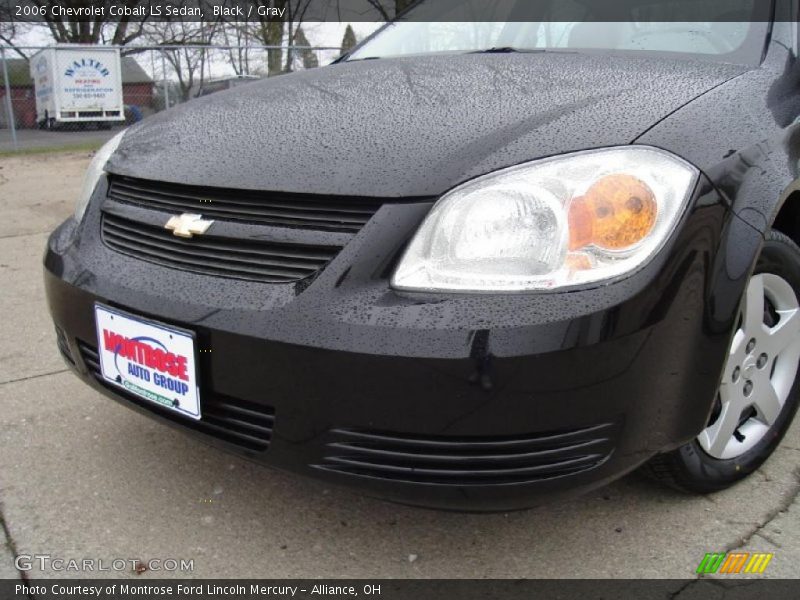 Black / Gray 2006 Chevrolet Cobalt LS Sedan