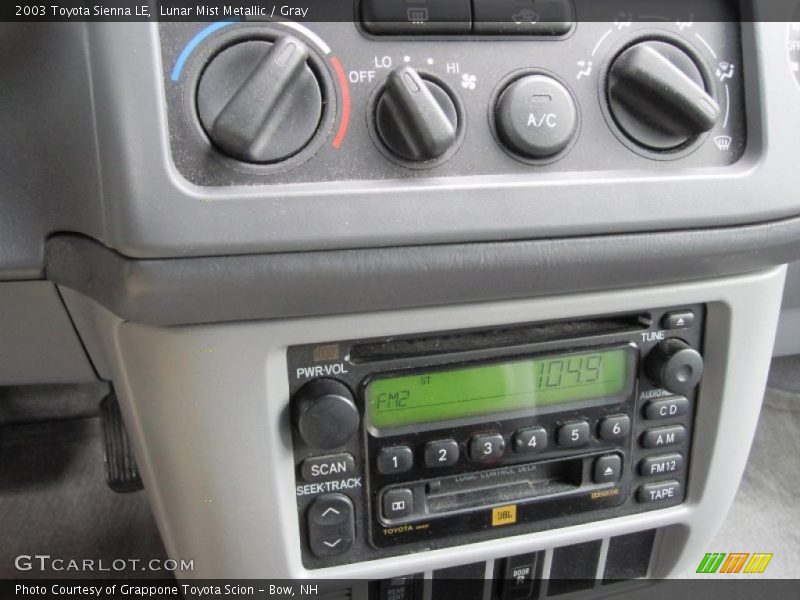 Lunar Mist Metallic / Gray 2003 Toyota Sienna LE