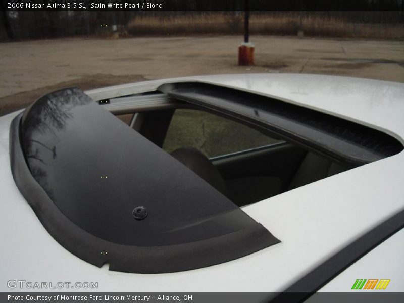 Satin White Pearl / Blond 2006 Nissan Altima 3.5 SL