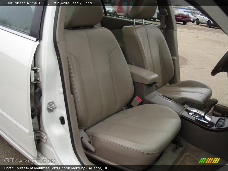 Satin White Pearl / Blond 2006 Nissan Altima 3.5 SL