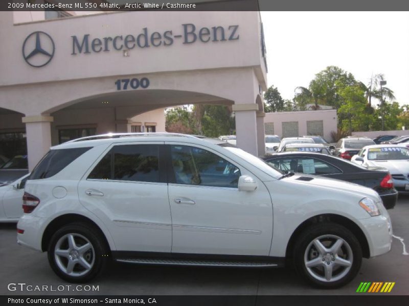 Arctic White / Cashmere 2009 Mercedes-Benz ML 550 4Matic