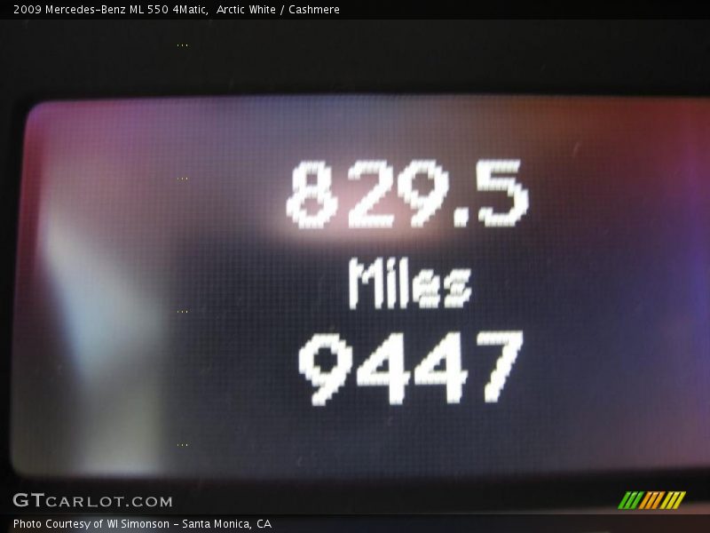 Arctic White / Cashmere 2009 Mercedes-Benz ML 550 4Matic