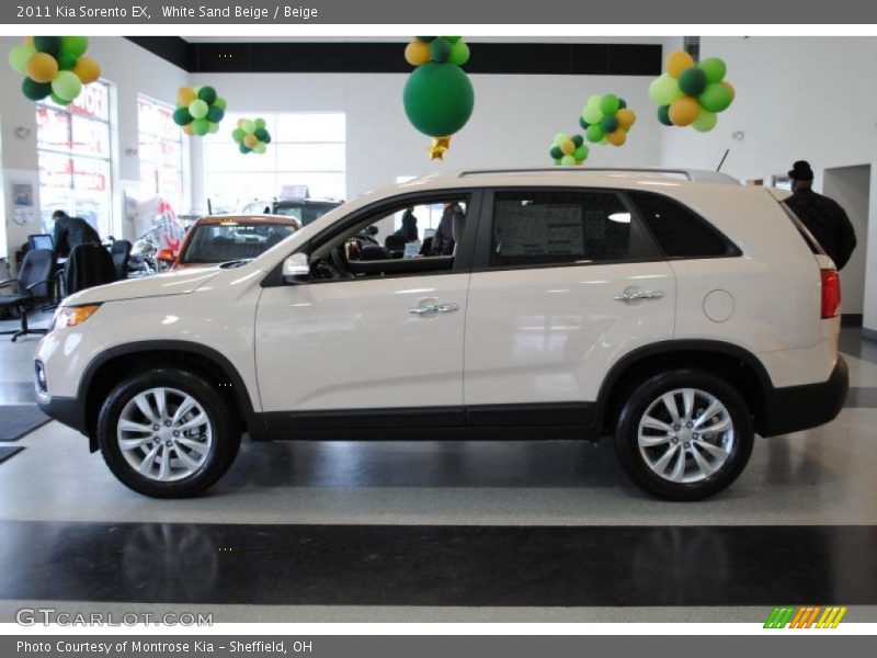 White Sand Beige / Beige 2011 Kia Sorento EX