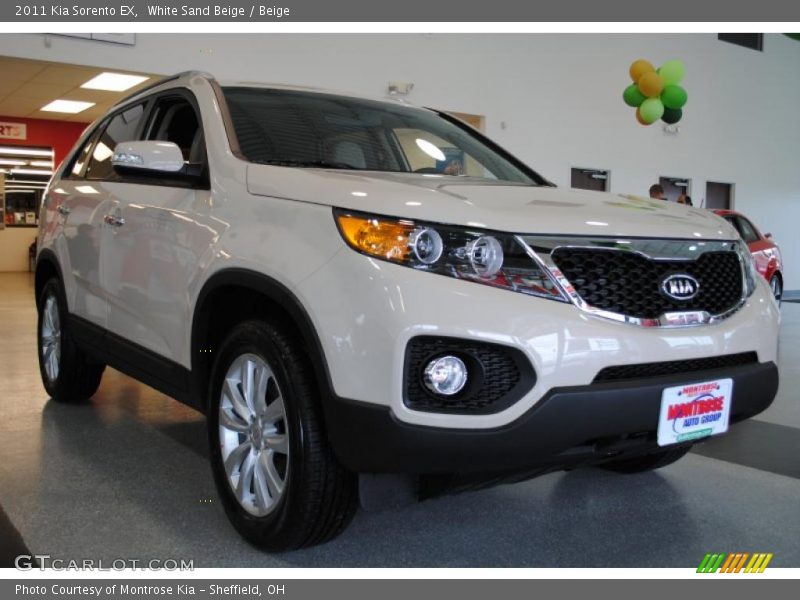 White Sand Beige / Beige 2011 Kia Sorento EX