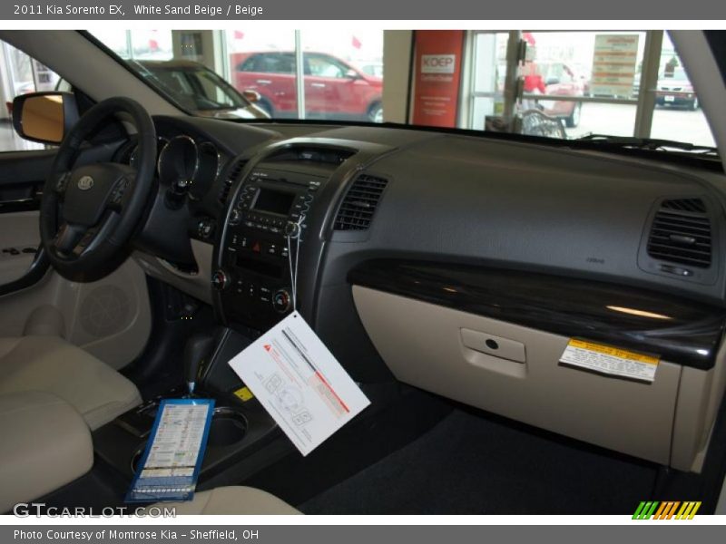 White Sand Beige / Beige 2011 Kia Sorento EX