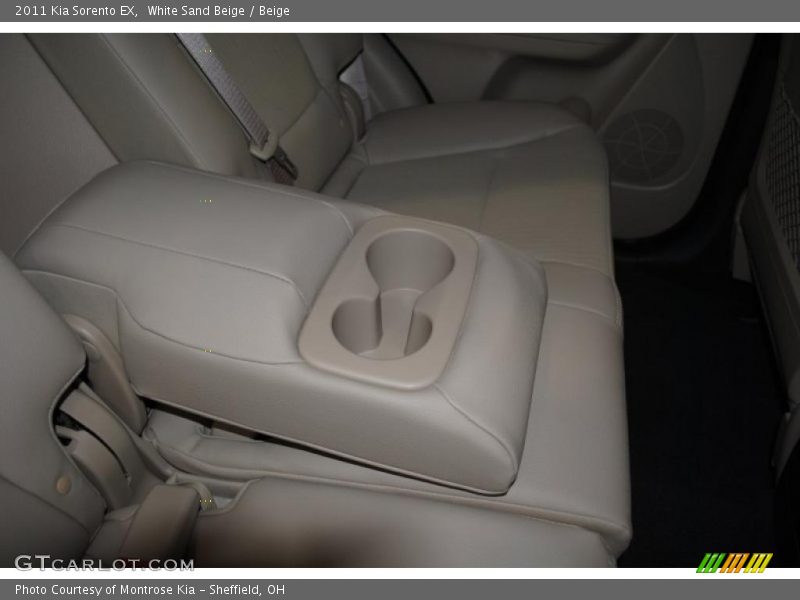 White Sand Beige / Beige 2011 Kia Sorento EX
