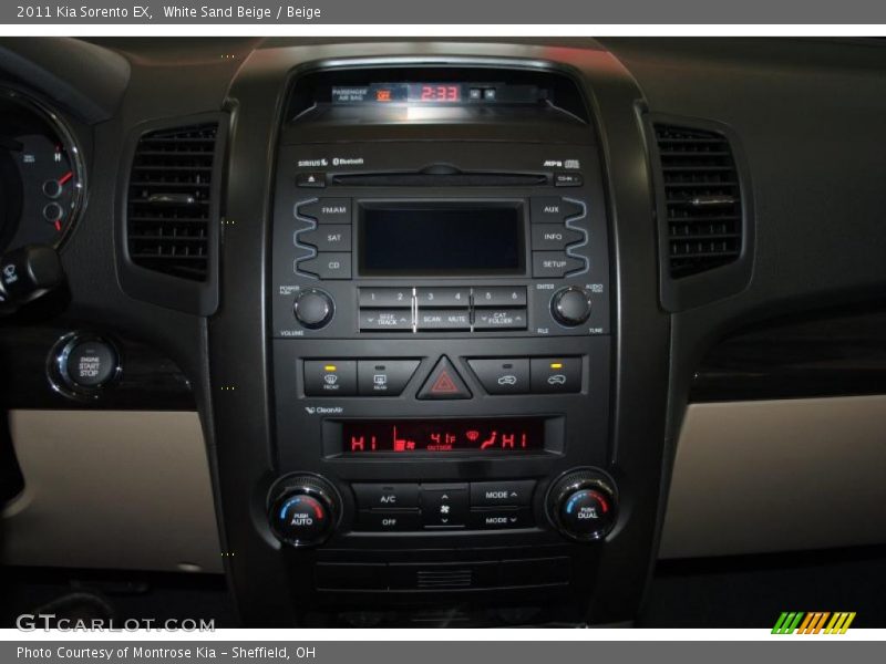 White Sand Beige / Beige 2011 Kia Sorento EX