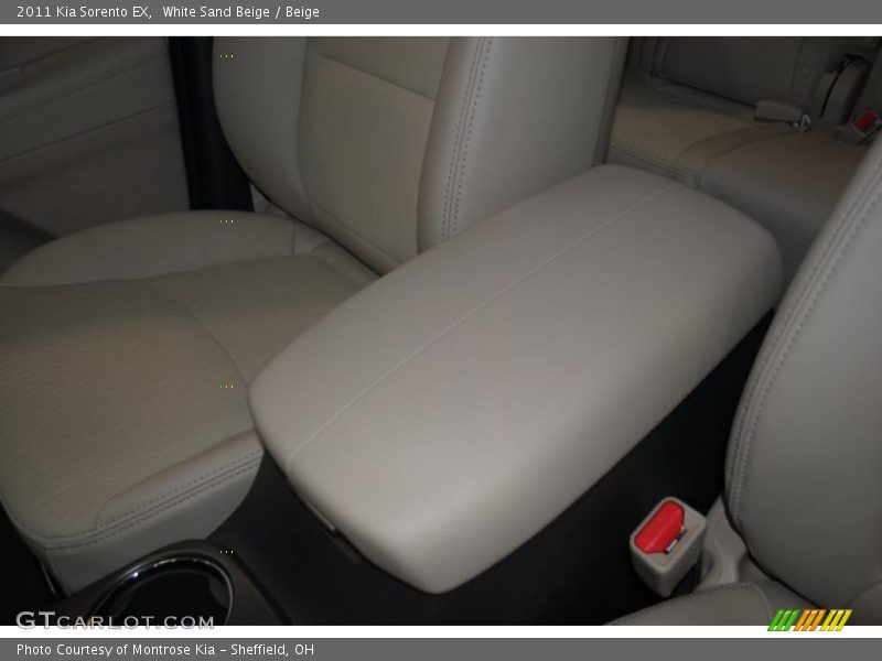 White Sand Beige / Beige 2011 Kia Sorento EX