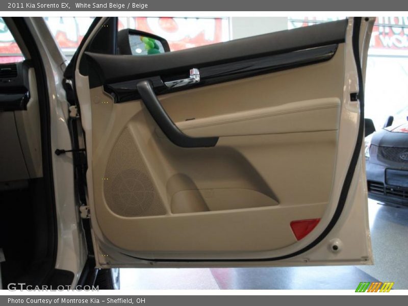 White Sand Beige / Beige 2011 Kia Sorento EX
