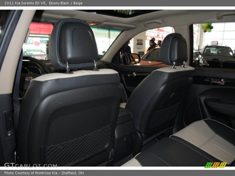 Ebony Black / Beige 2011 Kia Sorento EX V6