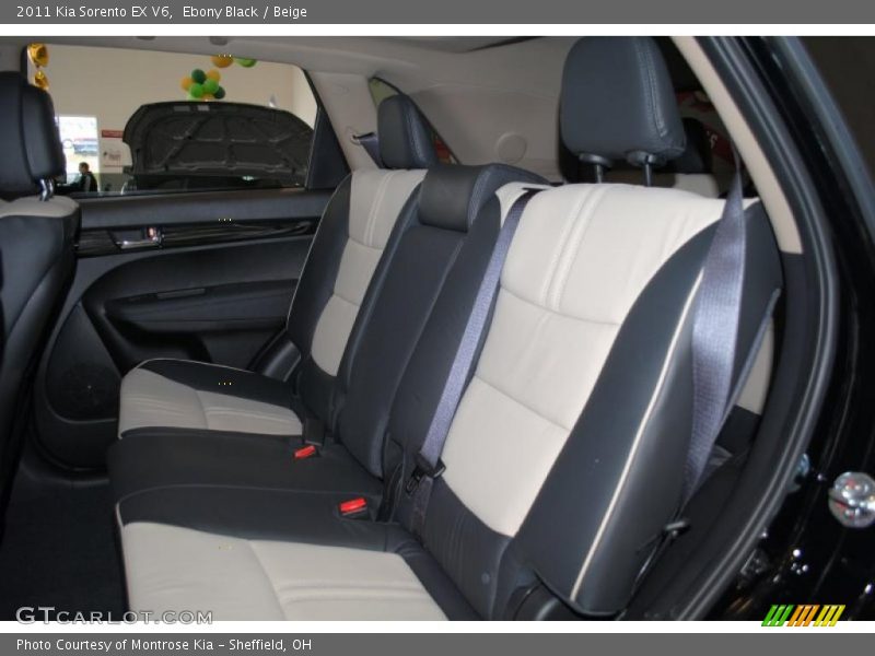 Ebony Black / Beige 2011 Kia Sorento EX V6