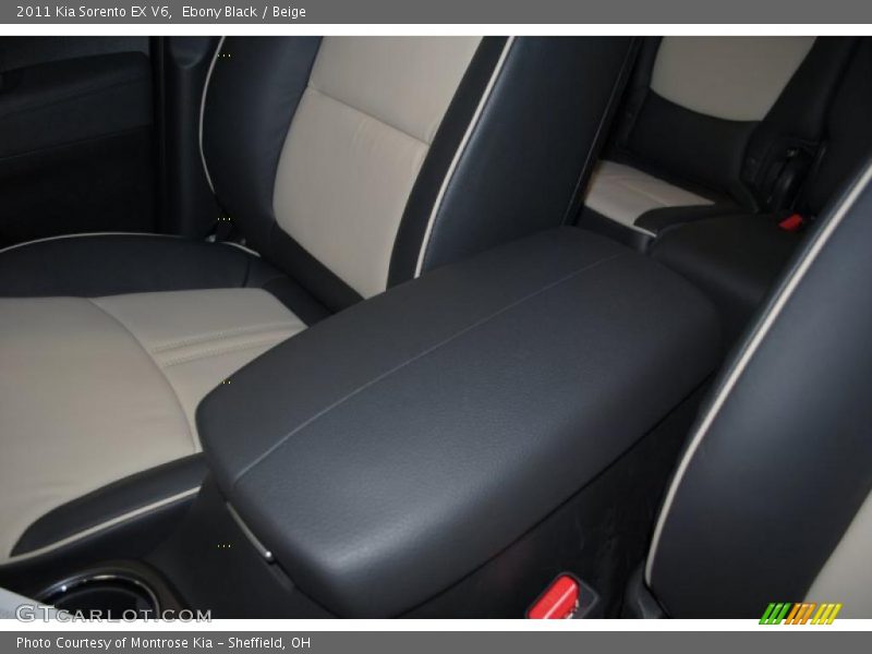 Ebony Black / Beige 2011 Kia Sorento EX V6