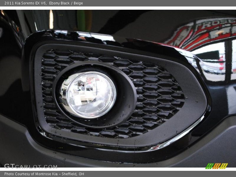 Ebony Black / Beige 2011 Kia Sorento EX V6