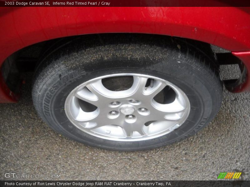 Inferno Red Tinted Pearl / Gray 2003 Dodge Caravan SE