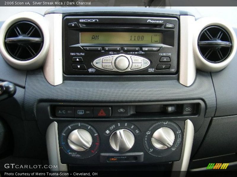 Silver Streak Mica / Dark Charcoal 2006 Scion xA