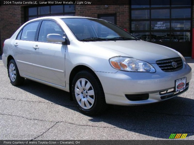 Lunar Mist Silver Metallic / Light Gray 2004 Toyota Corolla LE