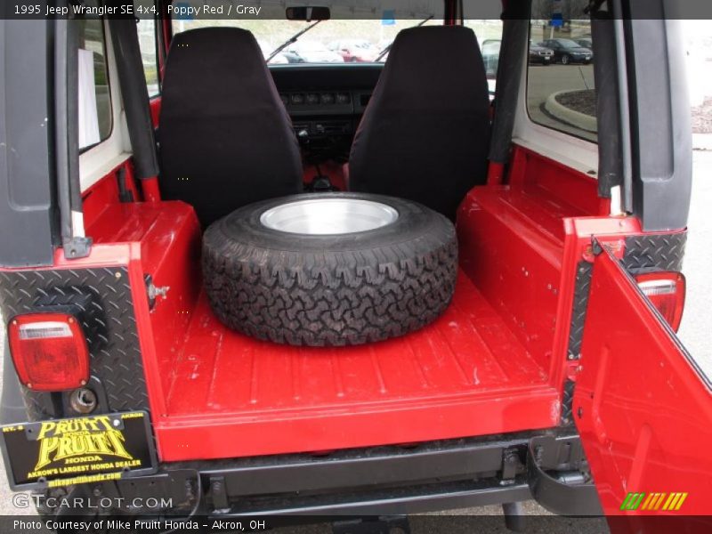 Poppy Red / Gray 1995 Jeep Wrangler SE 4x4
