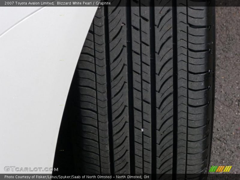 Blizzard White Pearl / Graphite 2007 Toyota Avalon Limited