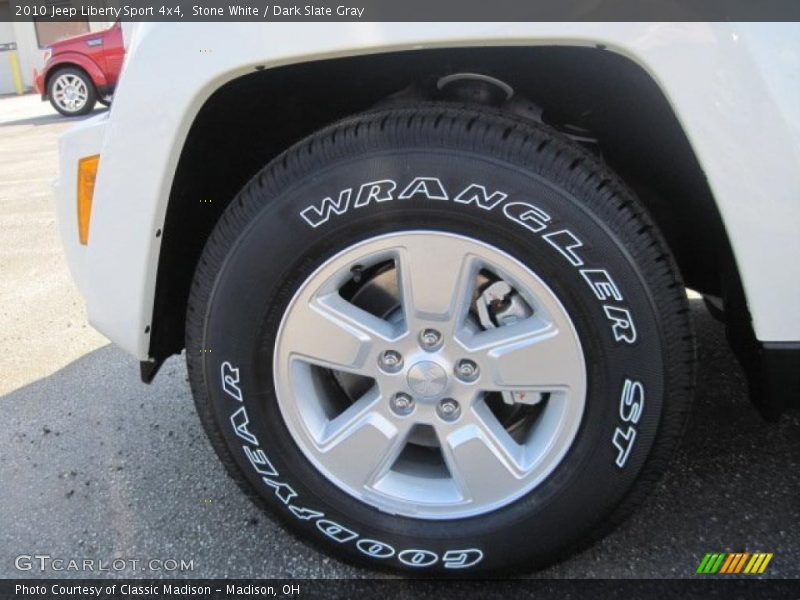 Stone White / Dark Slate Gray 2010 Jeep Liberty Sport 4x4